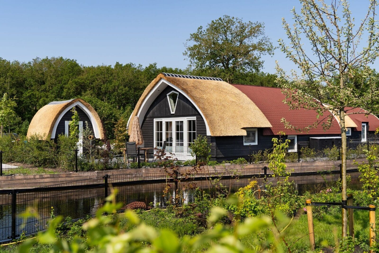 Huisjes op Landgoed Baars nabij Giethoorn